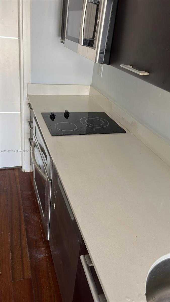 Small Image of 1560 PENNSYLVANIA AVE #221, Miami Beach Number 3