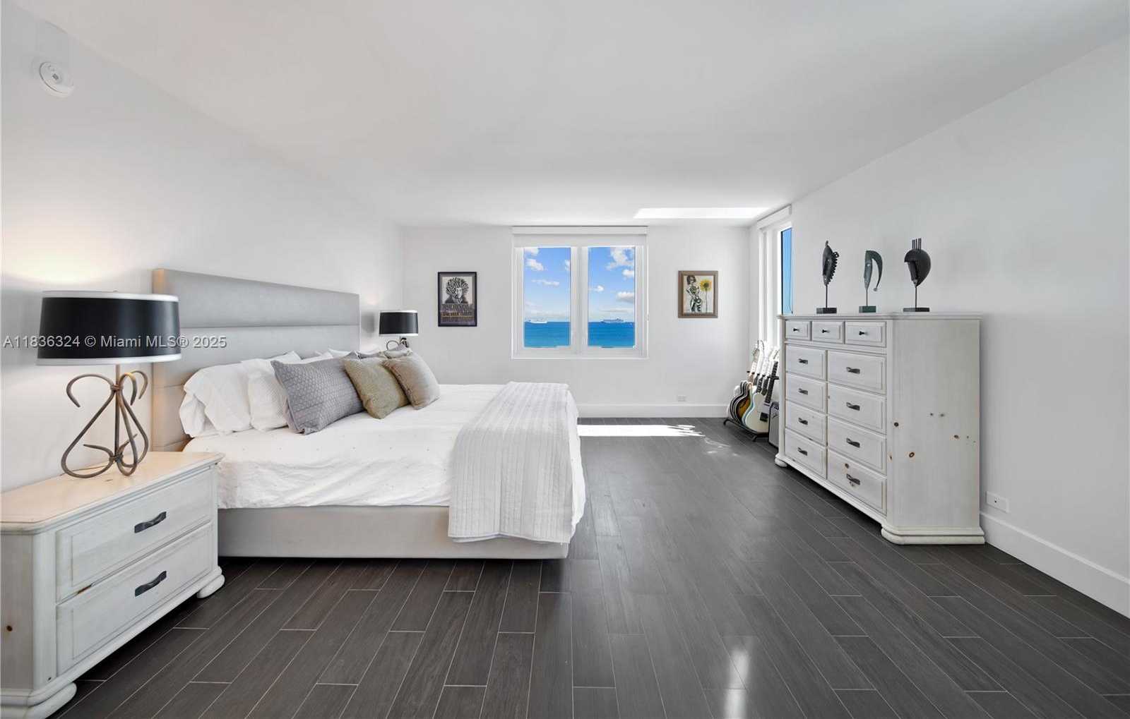 Small Image of 2301 COLLINS AVE #909, Miami Beach Number 16