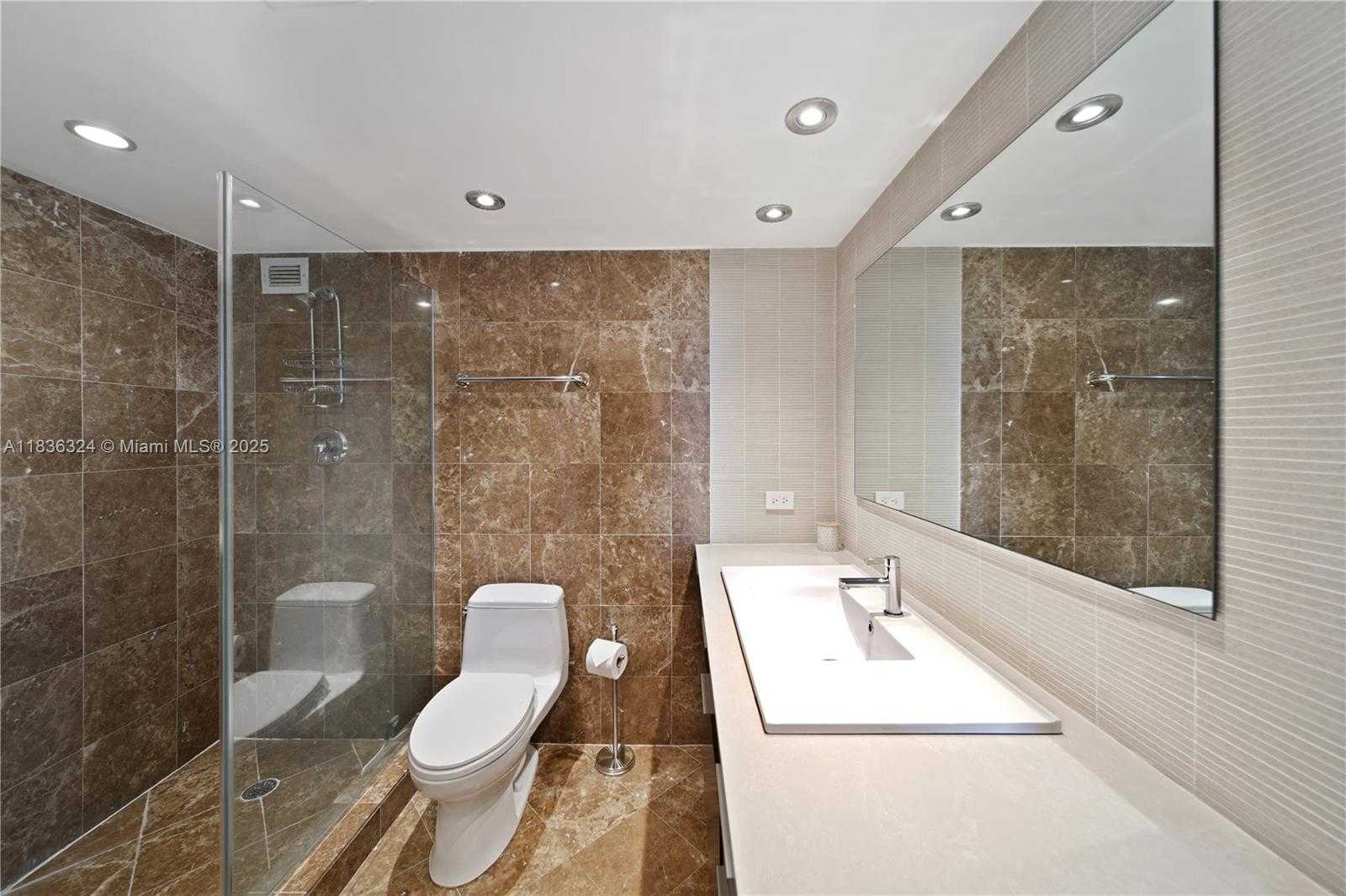 Small Image of 2301 COLLINS AVE #909, Miami Beach Number 29