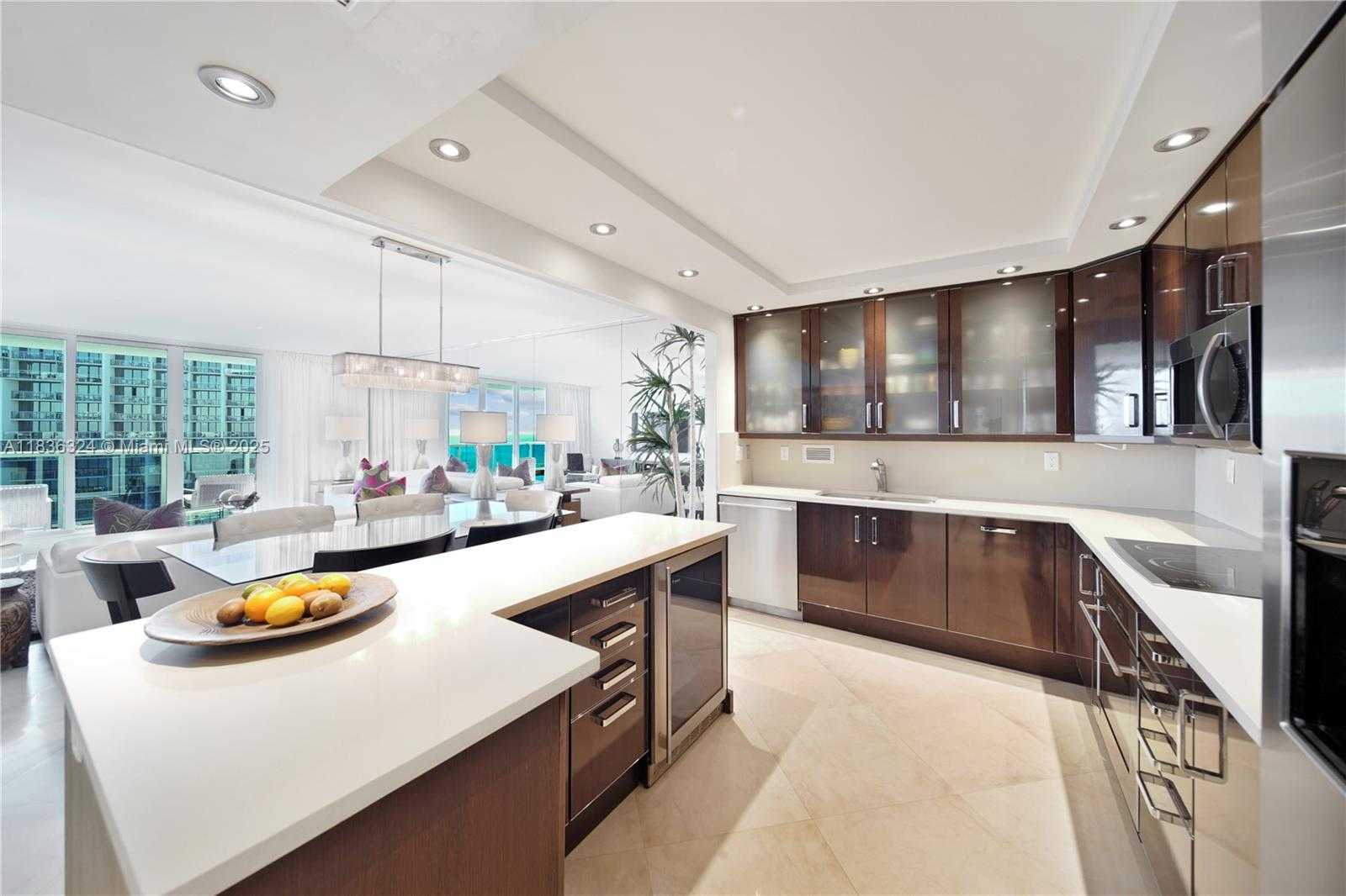 Small Image of 2301 COLLINS AVE #909, Miami Beach Number 5