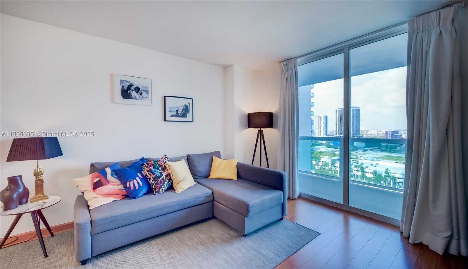 Small Image of 1800 NORTH BAYSHORE DR #2108, Miami Number 15