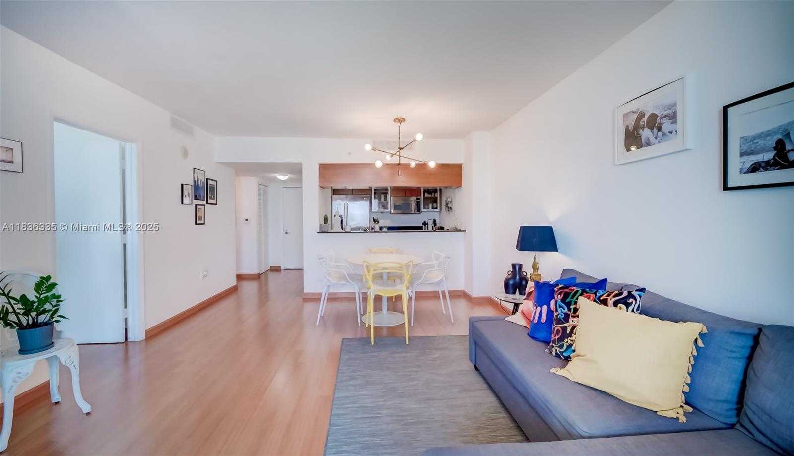Small Image of 1800 NORTH BAYSHORE DR #2108, Miami Number 17