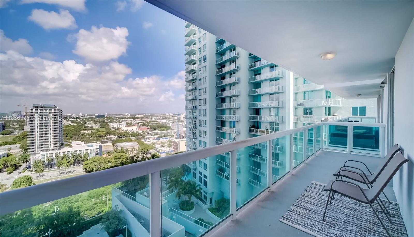 Small Image of 1800 NORTH BAYSHORE DR #2108, Miami Number 24