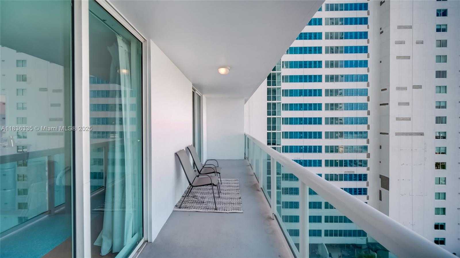 Small Image of 1800 NORTH BAYSHORE DR #2108, Miami Number 27