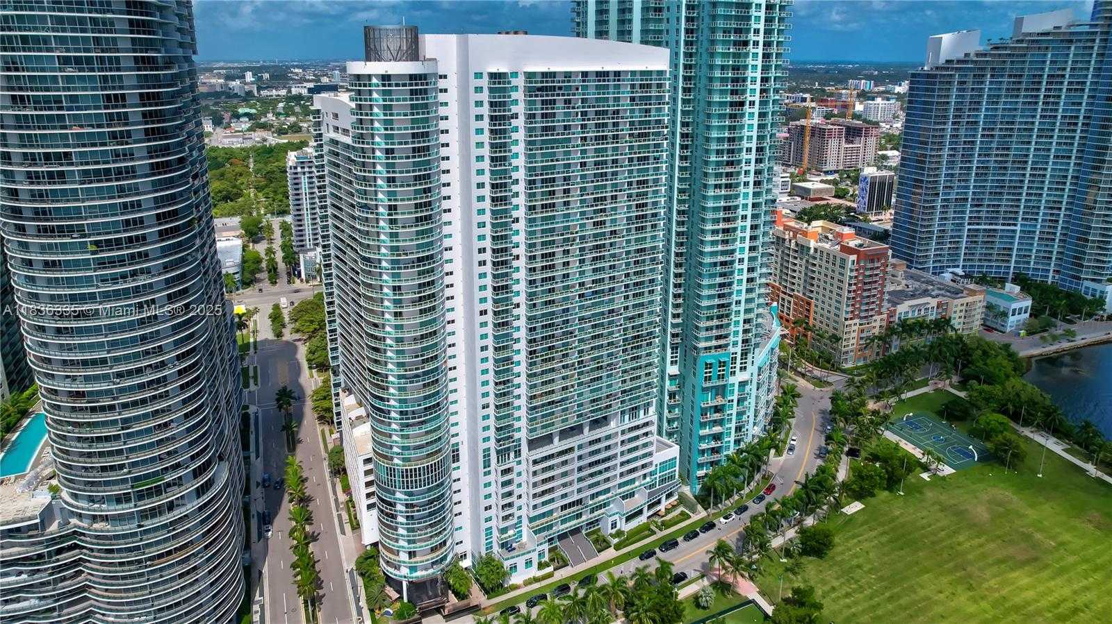 Small Image of 1800 NORTH BAYSHORE DR #2108, Miami Number 40