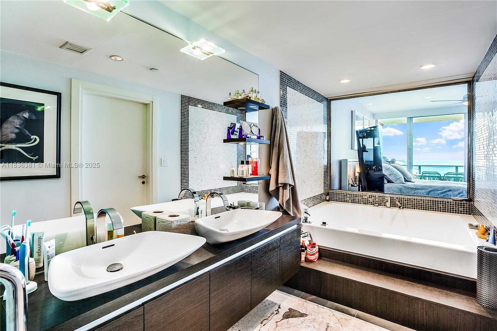 Small Image of 200 BISCAYNE BOULEVARD WAY #4307, Miami Number 14