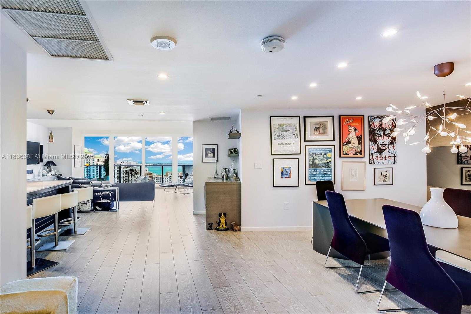 Small Image of 200 BISCAYNE BOULEVARD WAY #4307, Miami Number 4