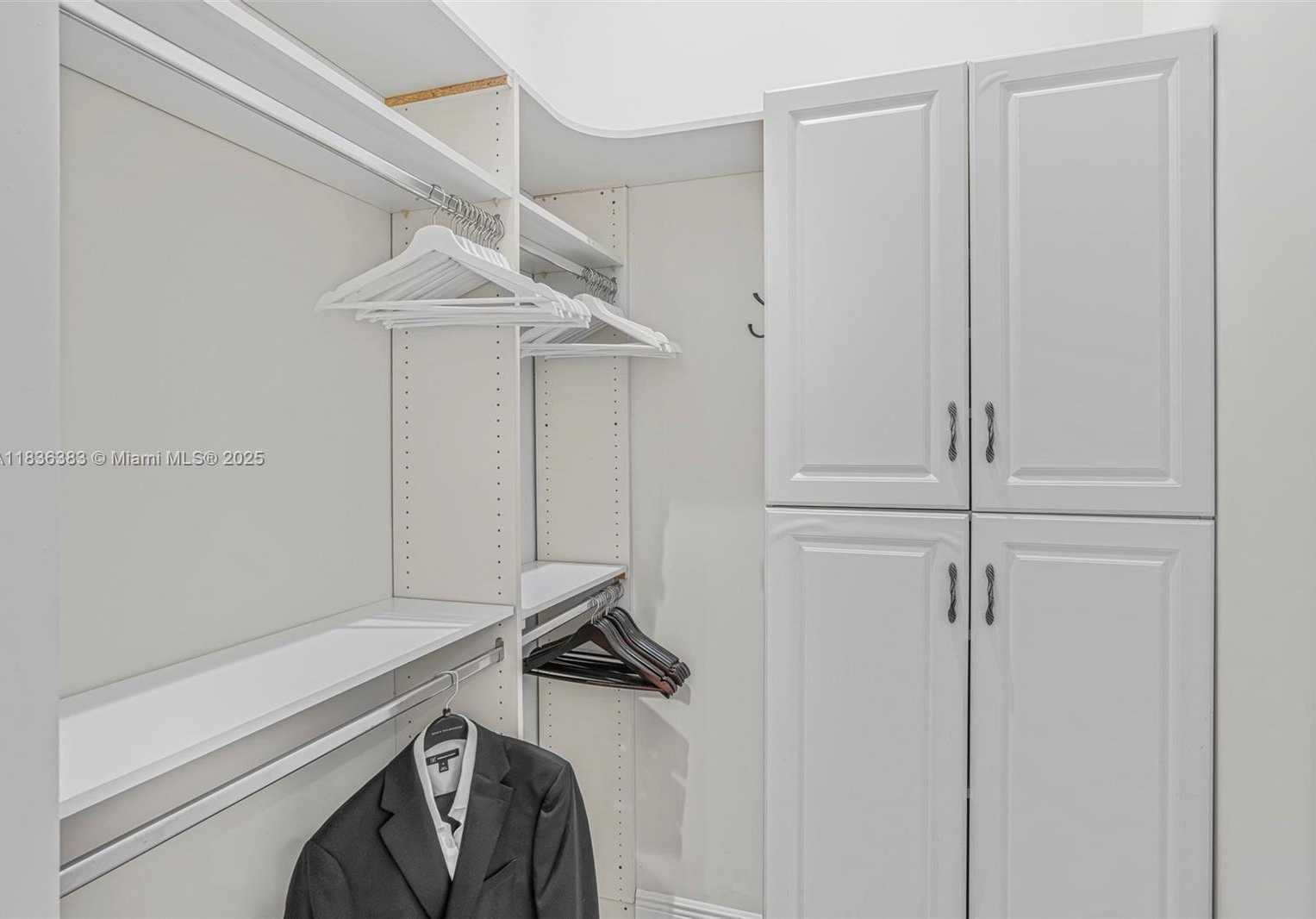 Small Image of 9291 SOUTH WEST 88TH ST, Miami Number 31