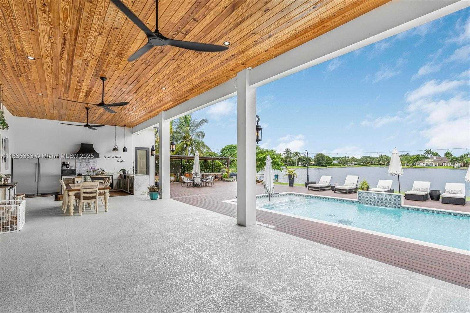 Small Image of 9291 SOUTH WEST 88TH ST, Miami Number 40