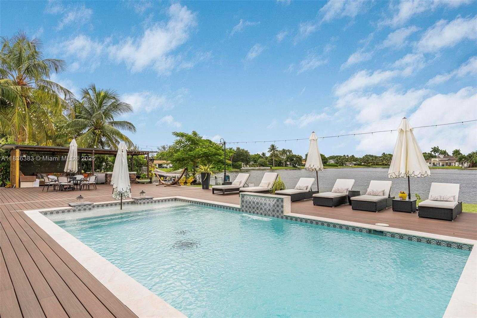 Small Image of 9291 SOUTH WEST 88TH ST, Miami Number 46