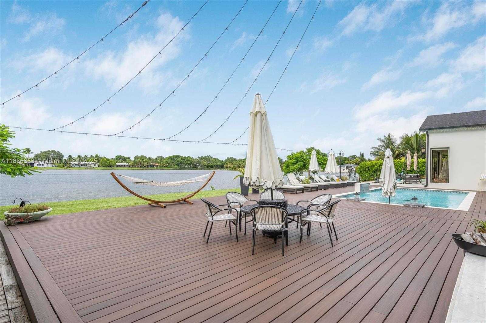 Small Image of 9291 SOUTH WEST 88TH ST, Miami Number 49
