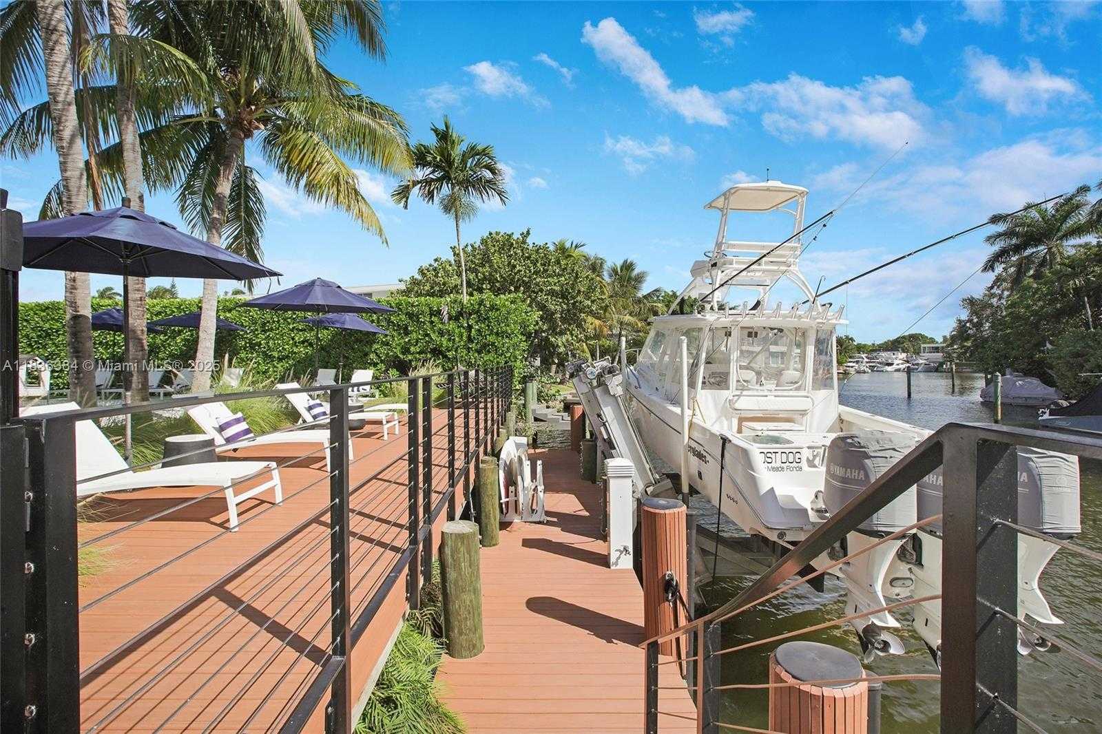 Small Image of 815 NORTH EAST 76TH ST, Miami Number 24