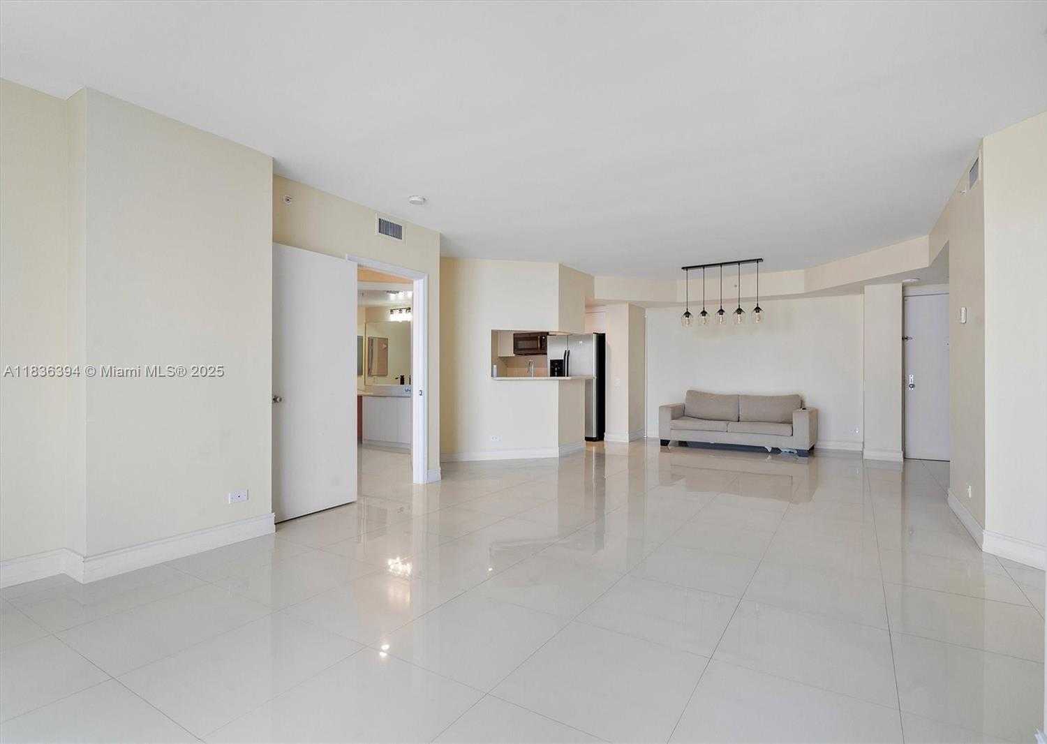 Small Image of 701 BRICKELL KEY BLVD #1802, Miami Number 11