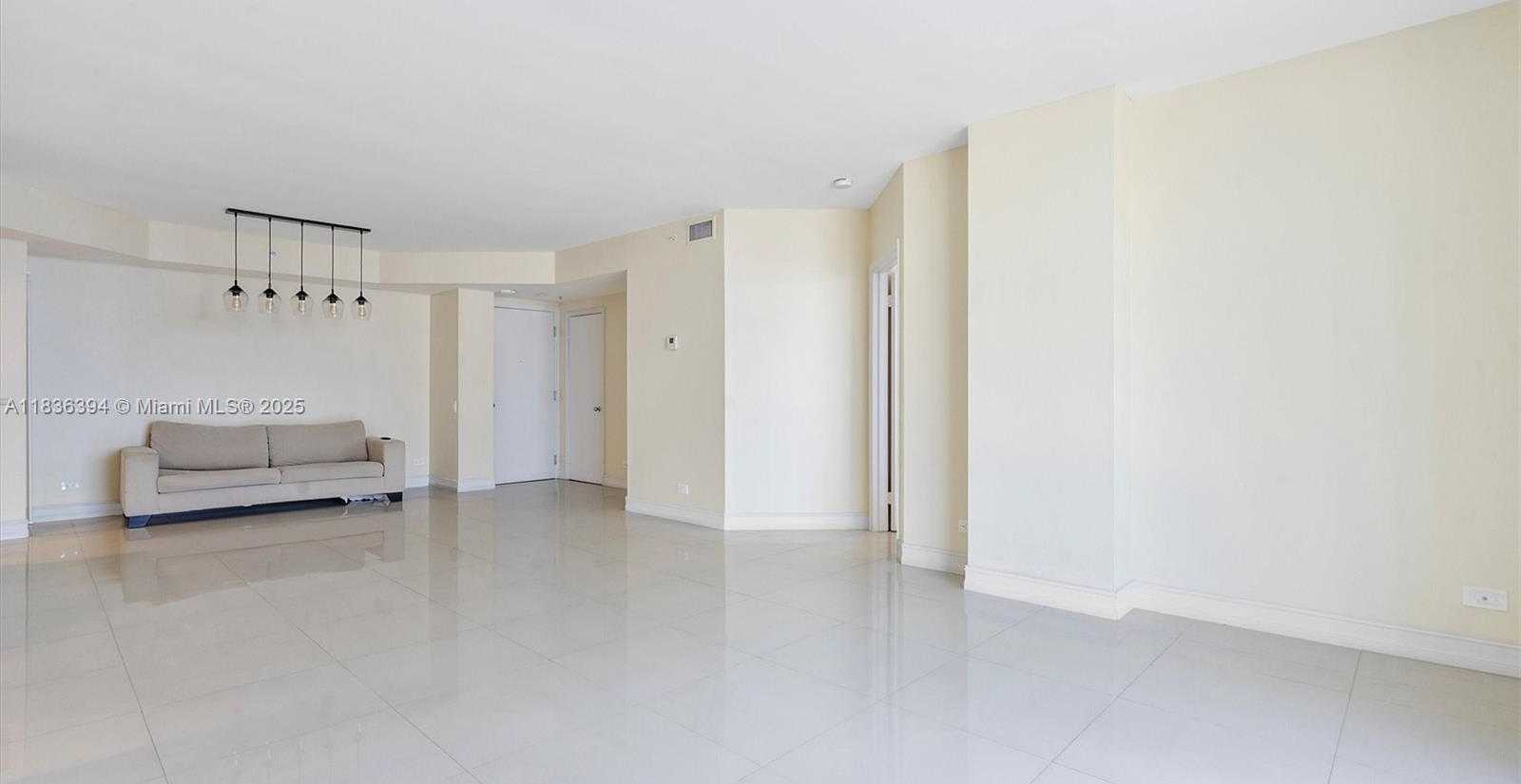 Small Image of 701 BRICKELL KEY BLVD #1802, Miami Number 12