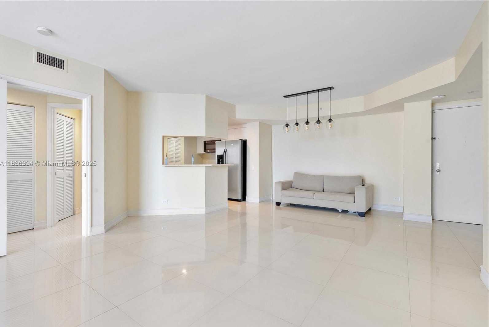 Small Image of 701 BRICKELL KEY BLVD #1802, Miami Number 15