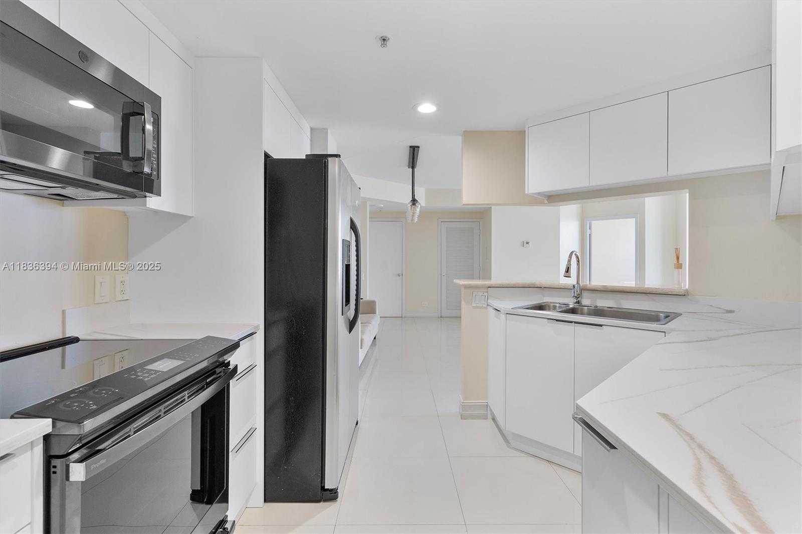 Small Image of 701 BRICKELL KEY BLVD #1802, Miami Number 22