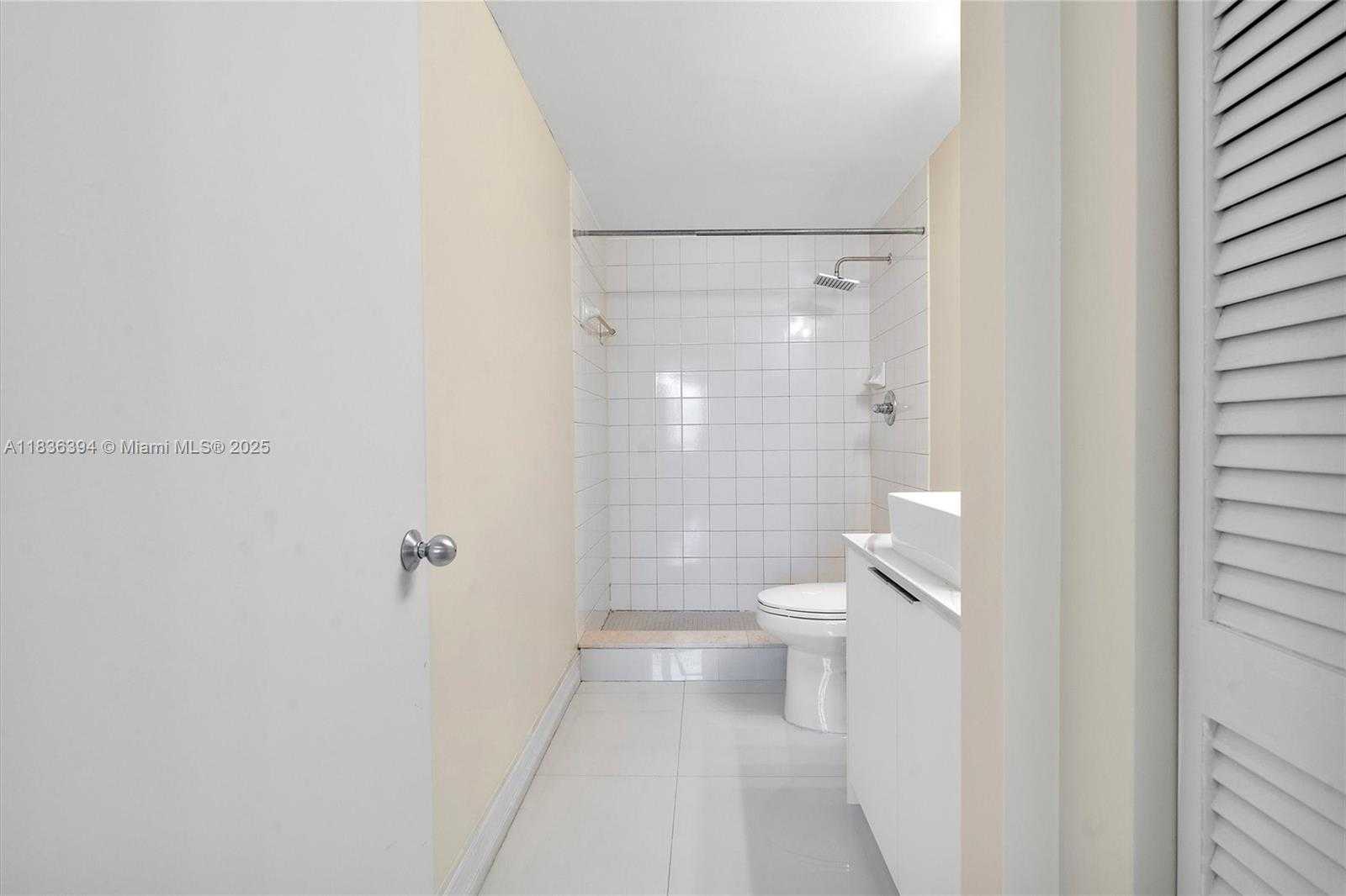 Small Image of 701 BRICKELL KEY BLVD #1802, Miami Number 30