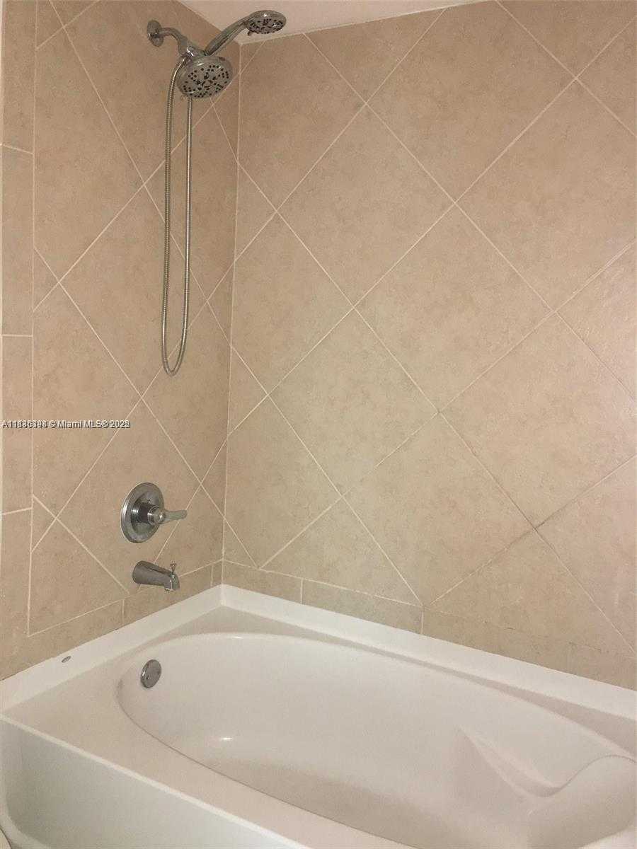 Small Image of 335 SOUTH BISCAYNE BLVD #2006, Miami Number 9