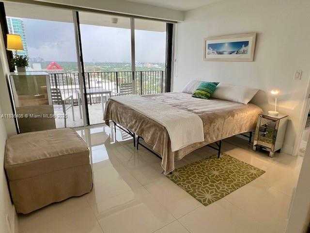 Small Image of 1901 BRICKELL AV #B2405, Miami Number 6