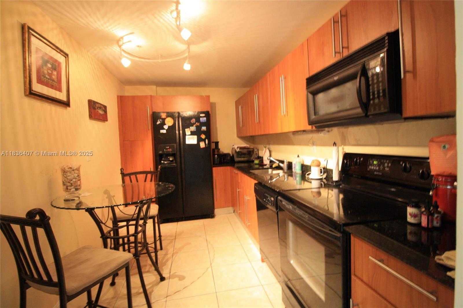 Small Image of 3000 SOUTH OCEAN DR #1414, Hollywood Number 10