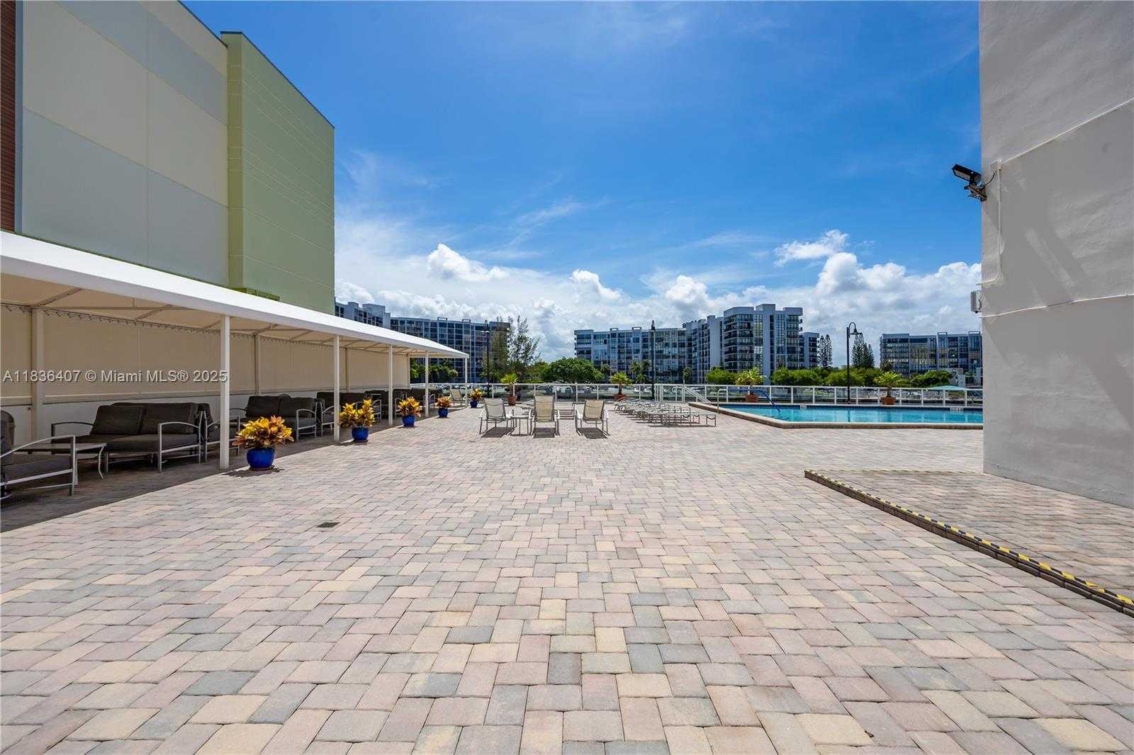 Small Image of 3000 SOUTH OCEAN DR #1414, Hollywood Number 21