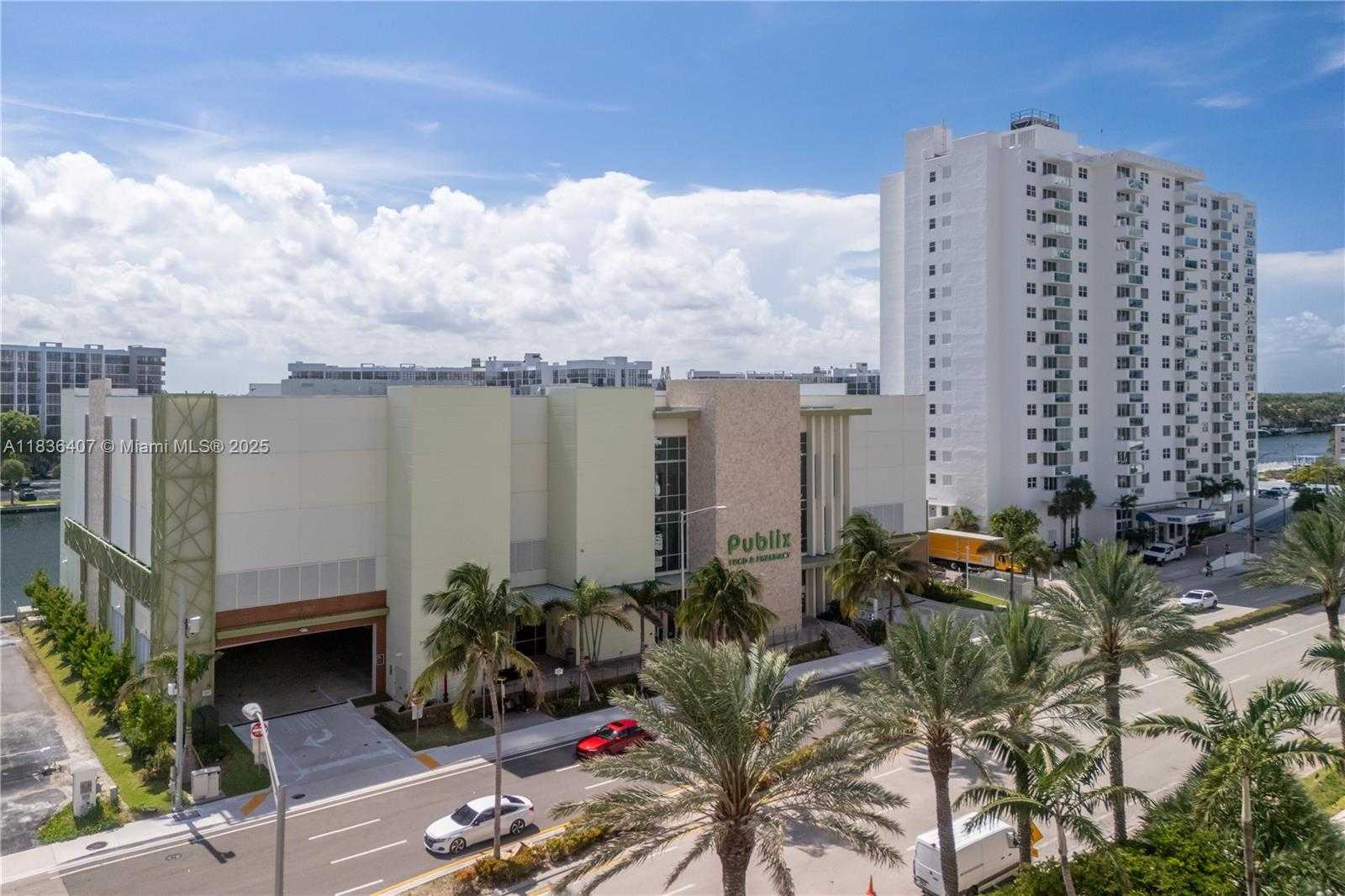 Small Image of 3000 SOUTH OCEAN DR #1414, Hollywood Number 6