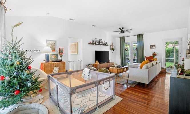 Small Image of 460 NORTH WEST 90TH ST, El Portal Number 12