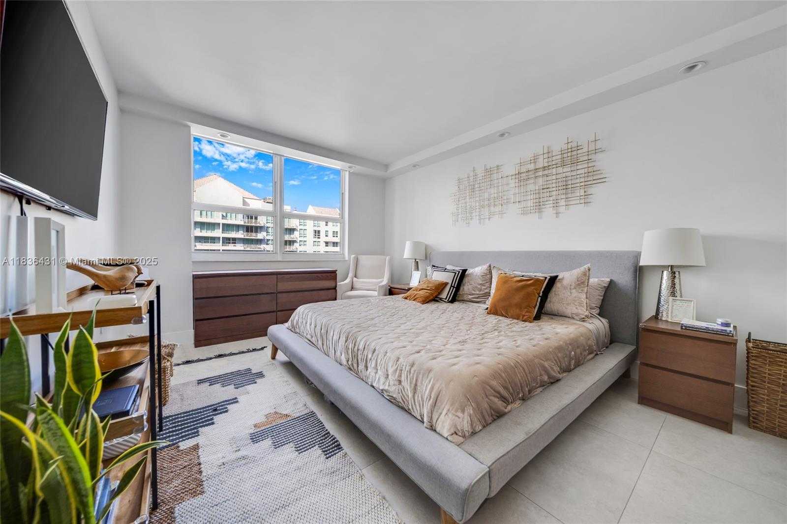 Small Image of 1155 BRICKELL BAY DR #3002, Miami Number 11