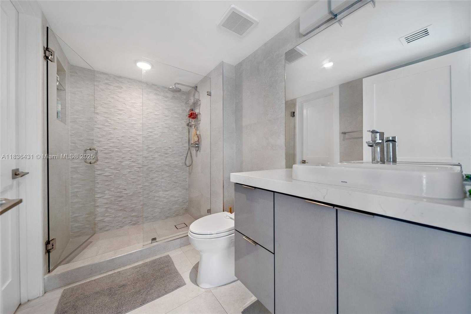 Small Image of 1155 BRICKELL BAY DR #3002, Miami Number 13