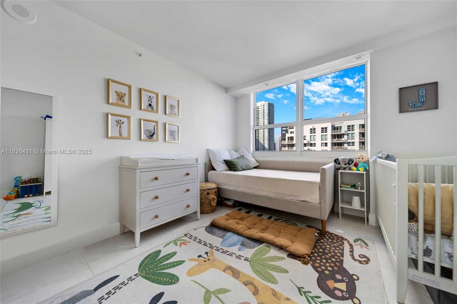 Small Image of 1155 BRICKELL BAY DR #3002, Miami Number 15