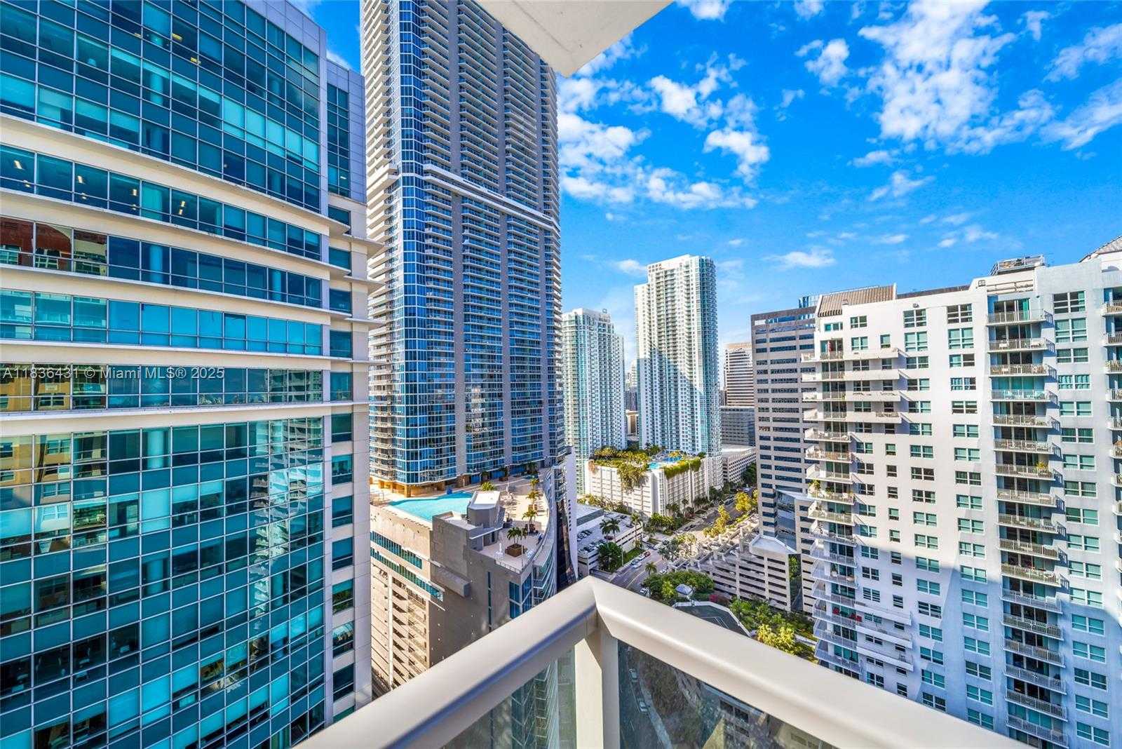 Small Image of 1155 BRICKELL BAY DR #3002, Miami Number 19