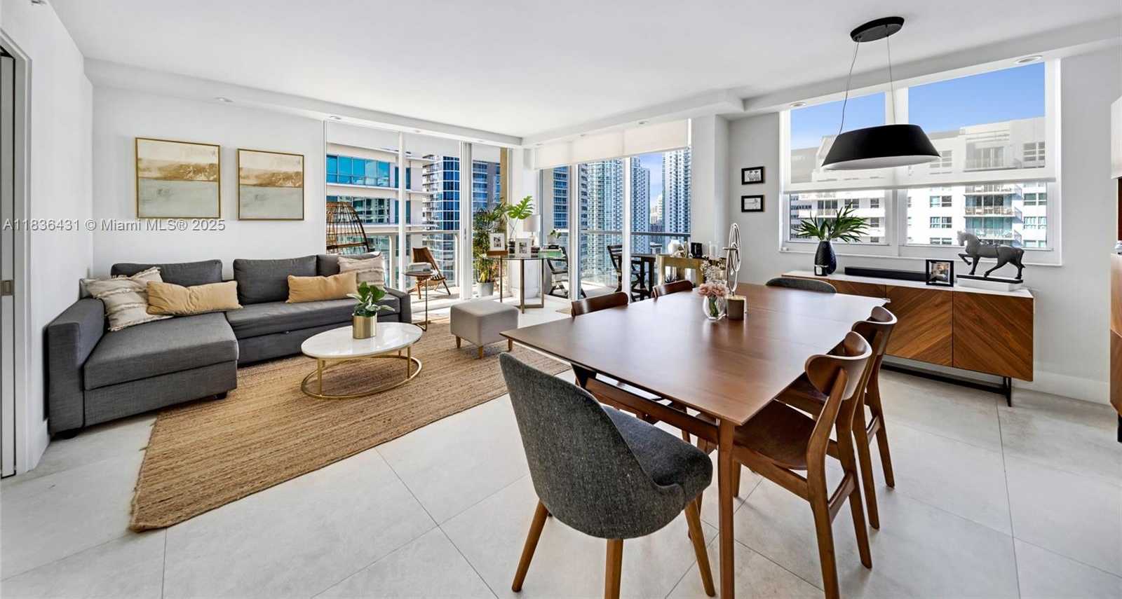 Small Image of 1155 BRICKELL BAY DR #3002, Miami Number 2