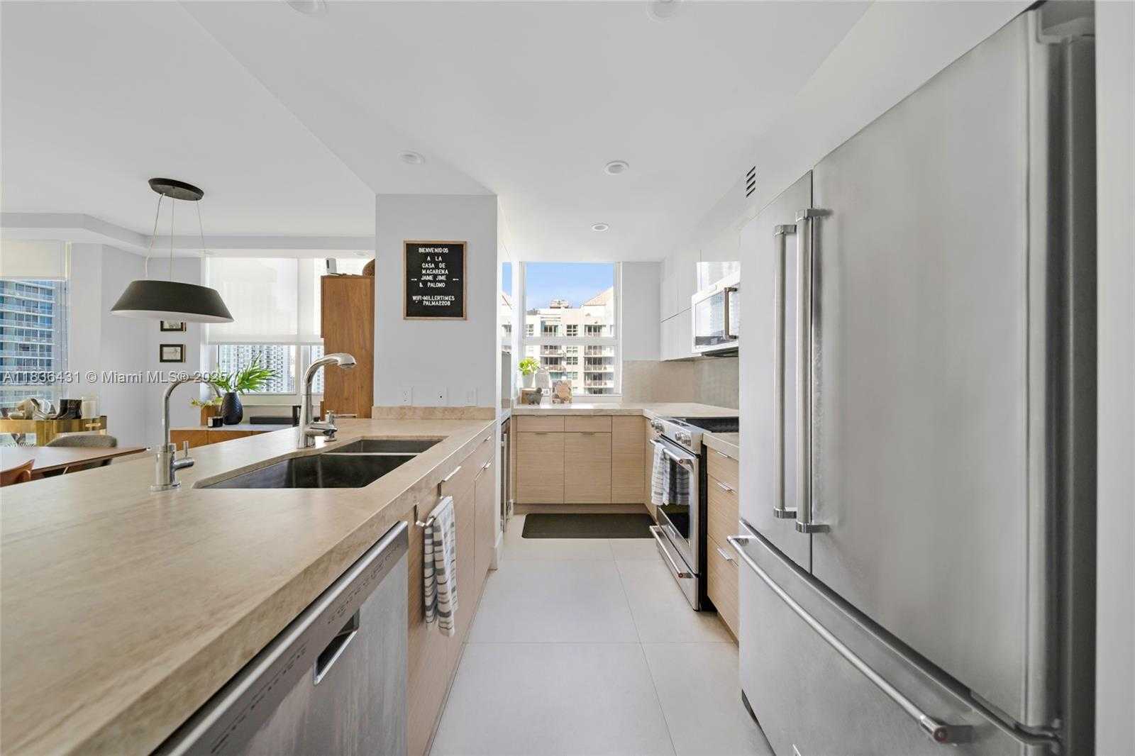 Small Image of 1155 BRICKELL BAY DR #3002, Miami Number 8