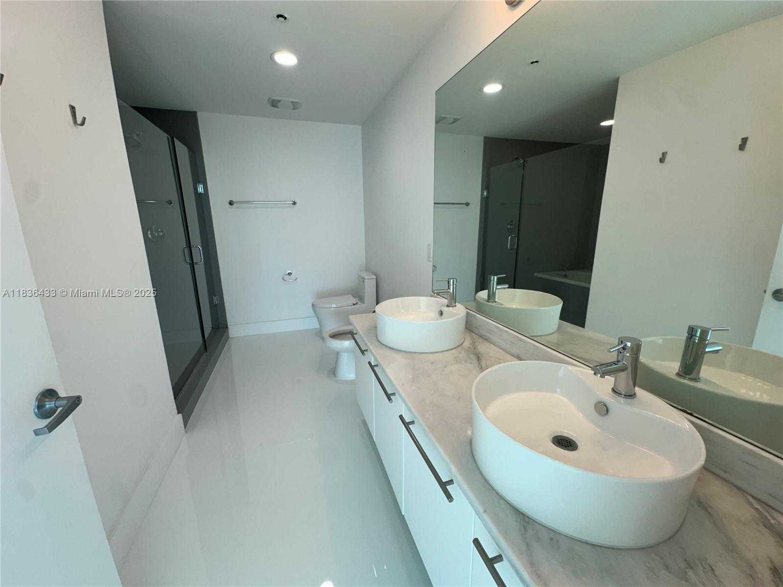 Small Image of 888 BISCAYNE BLVD #4208, Miami Number 13