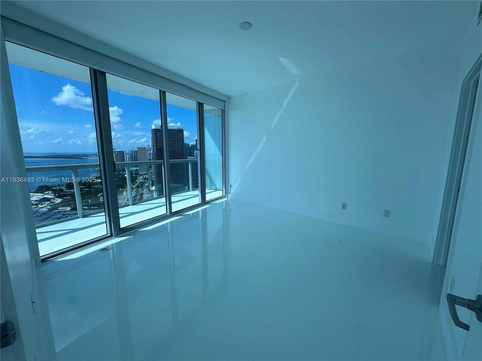 Small Image of 888 BISCAYNE BLVD #4208, Miami Number 16