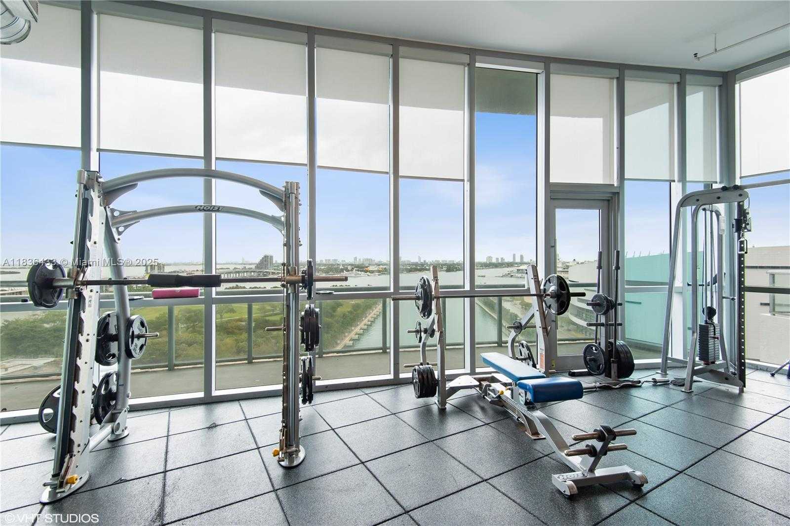 Small Image of 888 BISCAYNE BLVD #4208, Miami Number 23