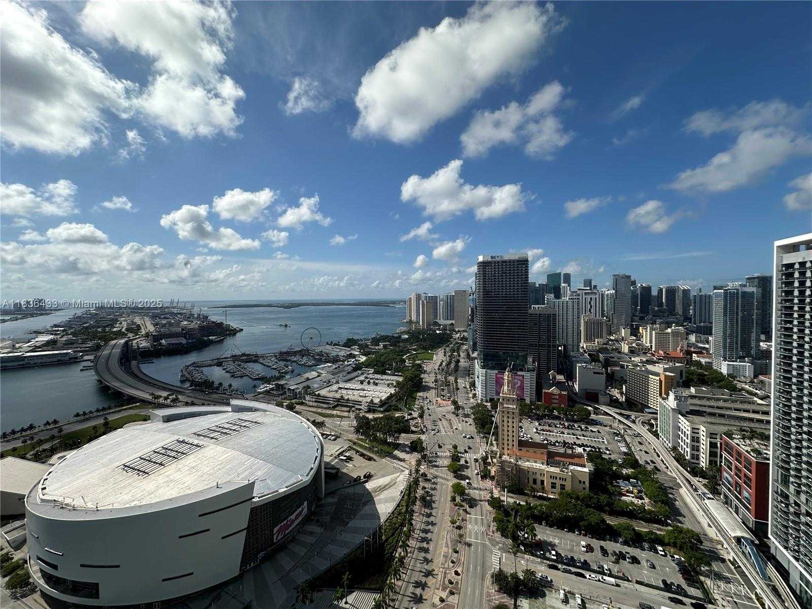 Small Image of 888 BISCAYNE BLVD #4208, Miami Number 5