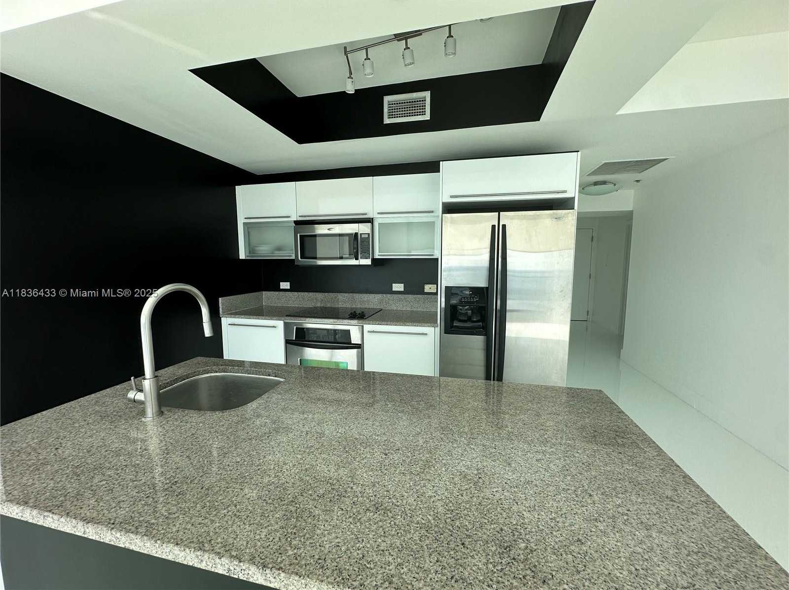 Small Image of 888 BISCAYNE BLVD #4208, Miami Number 6