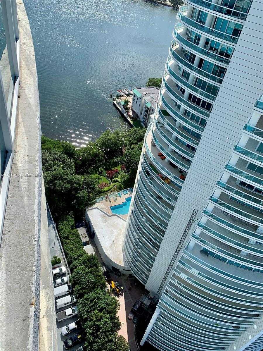 Small Image of 2101 BRICKELL AVE #2911, Miami Number 11