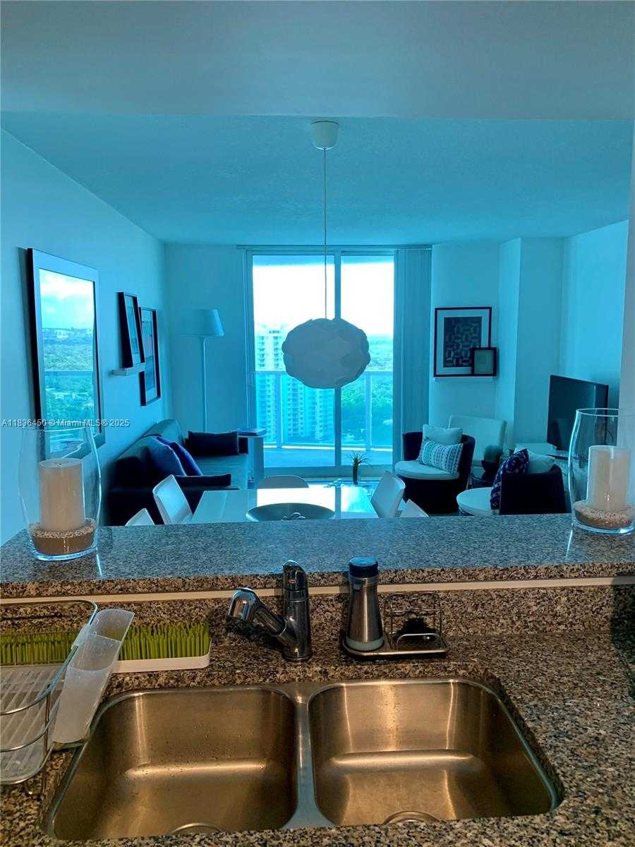 Small Image of 2101 BRICKELL AVE #2911, Miami Number 20