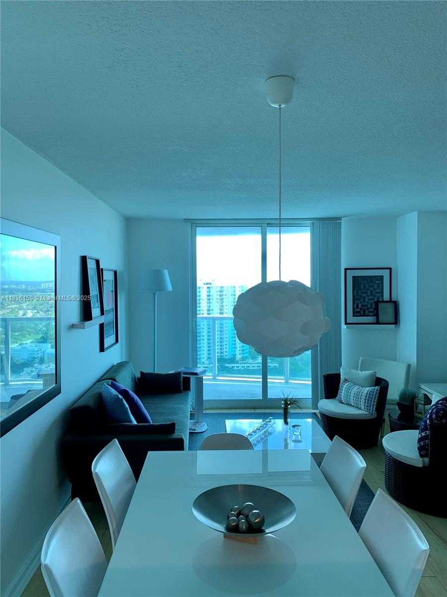 Small Image of 2101 BRICKELL AVE #2911, Miami Number 21