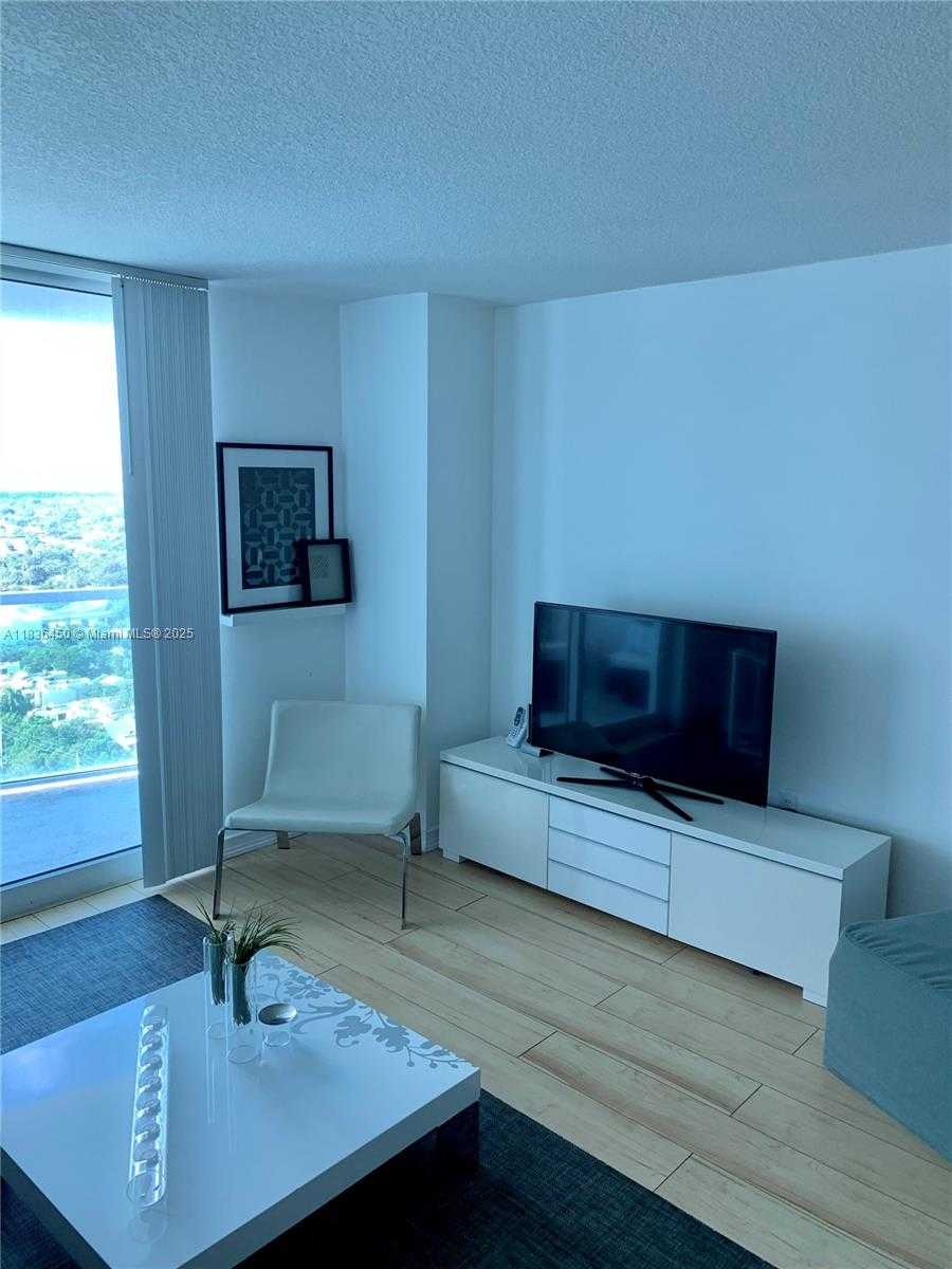 Small Image of 2101 BRICKELL AVE #2911, Miami Number 6