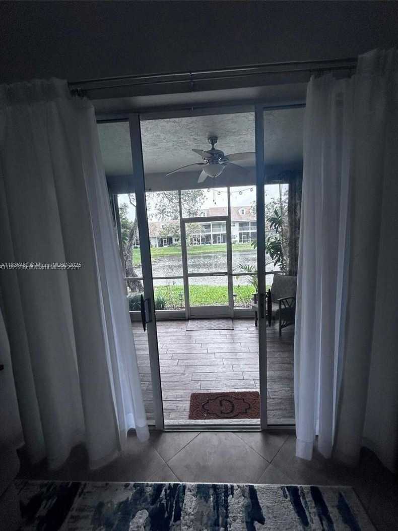 Small Image of 51 NORTH LAKESHORE DR #51, Hypoluxo Number 16