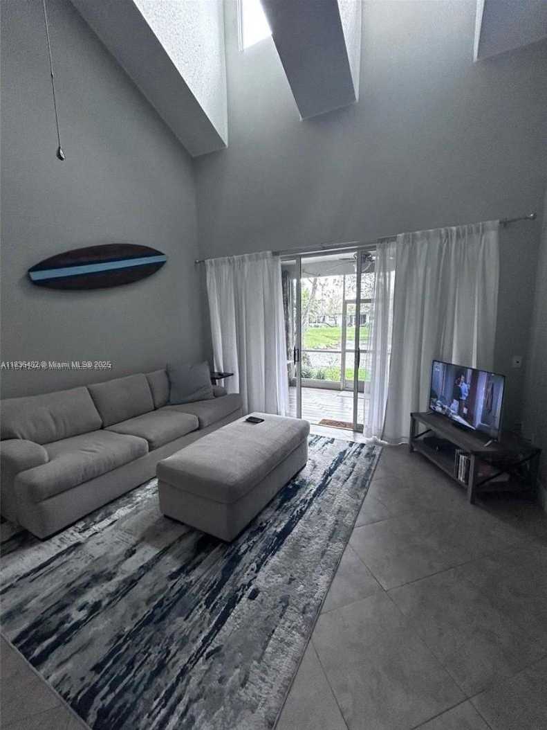 Small Image of 51 NORTH LAKESHORE DR #51, Hypoluxo Number 23