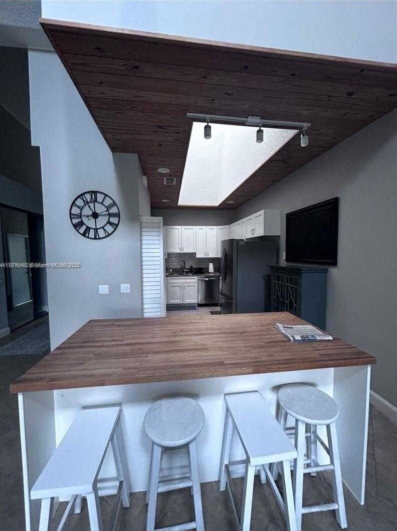 Small Image of 51 NORTH LAKESHORE DR #51, Hypoluxo Number 24