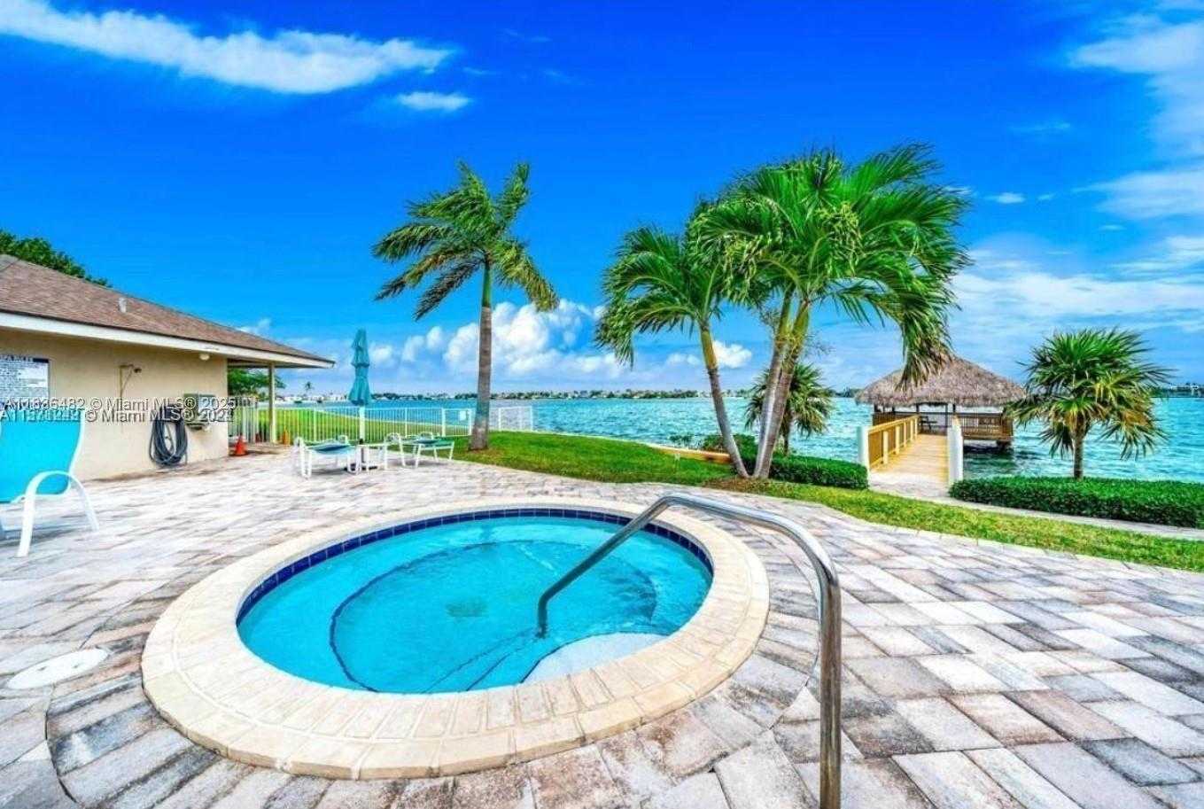 Small Image of 51 NORTH LAKESHORE DR #51, Hypoluxo Number 29