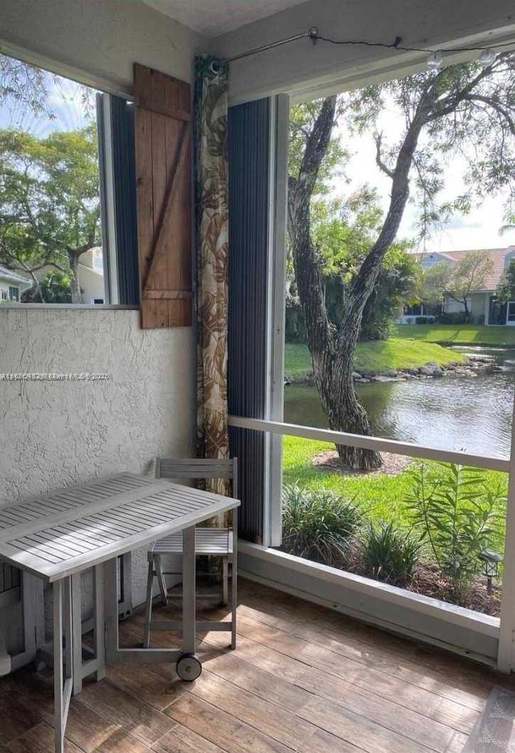 Small Image of 51 NORTH LAKESHORE DR #51, Hypoluxo Number 30