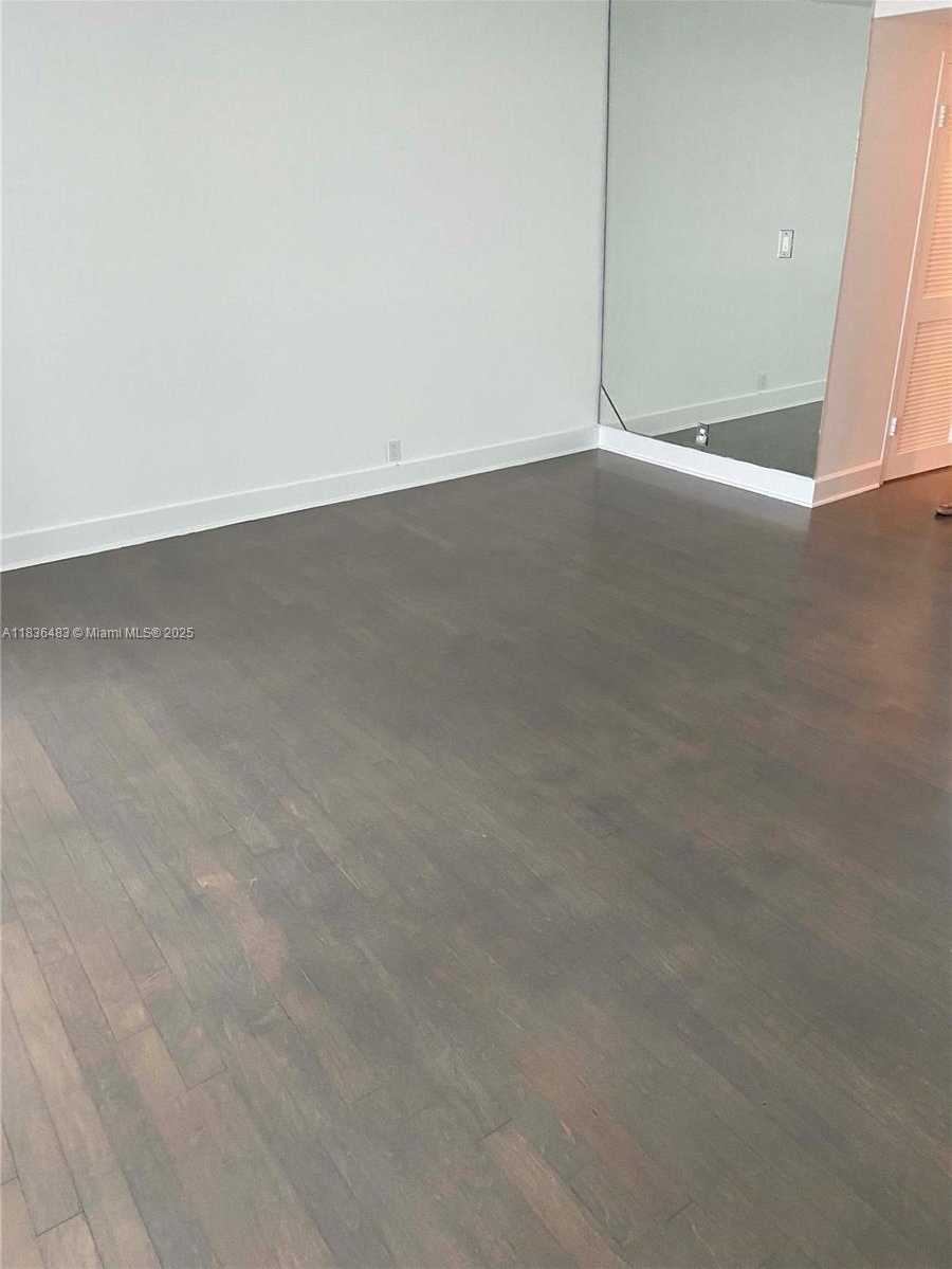 Small Image of 1000 WEST AVE #1131, Miami Beach Number 4