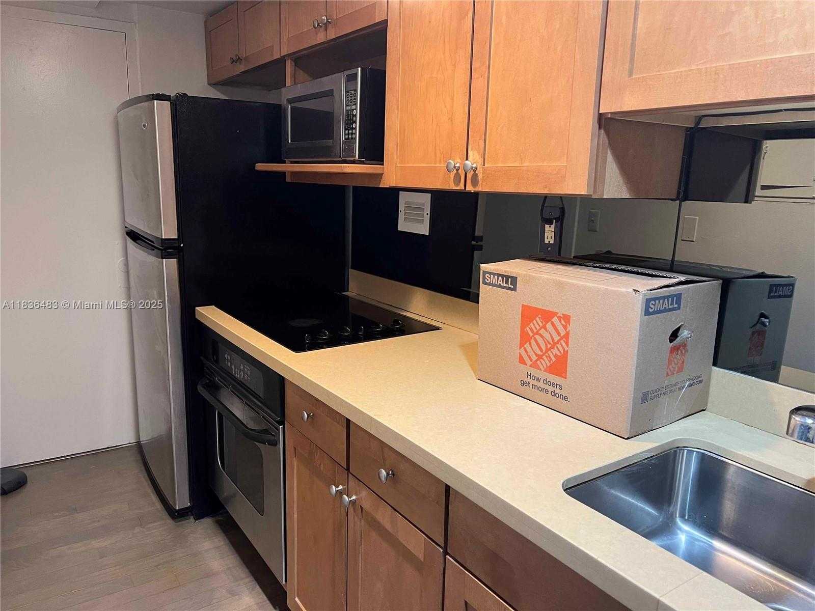 Small Image of 1000 WEST AVE #1131, Miami Beach Number 5