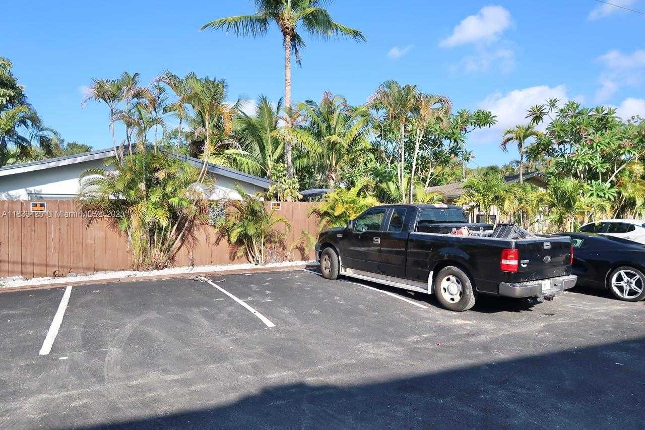 Small Image of 110 SOUTH WEST 20TH AVE #1-2, Fort Lauderdale Number 27